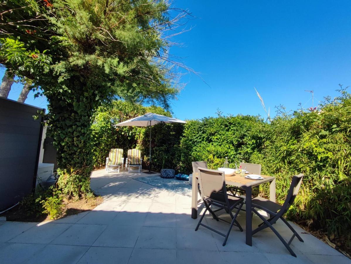 L'Ousto - Studio Avec Magnifique Terrasse A 5 Min De Cassis Рокфор-ла-Бедуль Экстерьер фото